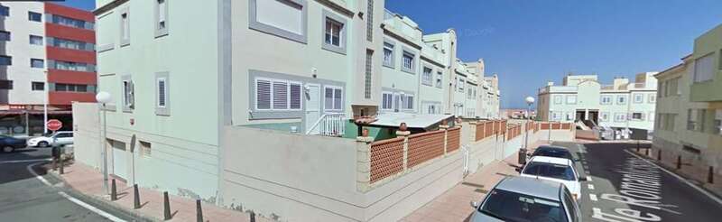 Calle de Romanticismo, en San Antonio, donde esta madrugada hubo dos nuevos robos (Foto TA)